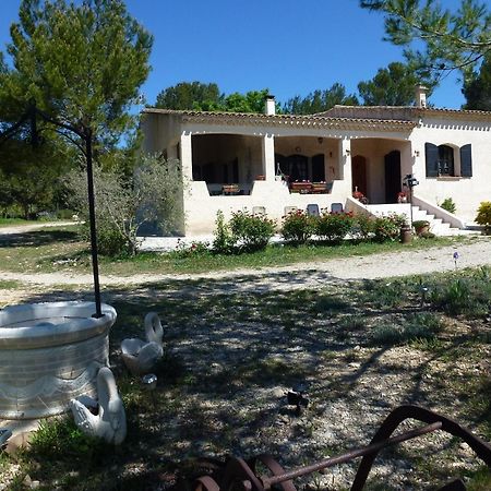 Chambre D'Hotes La Pinede Lambesc Exterior foto