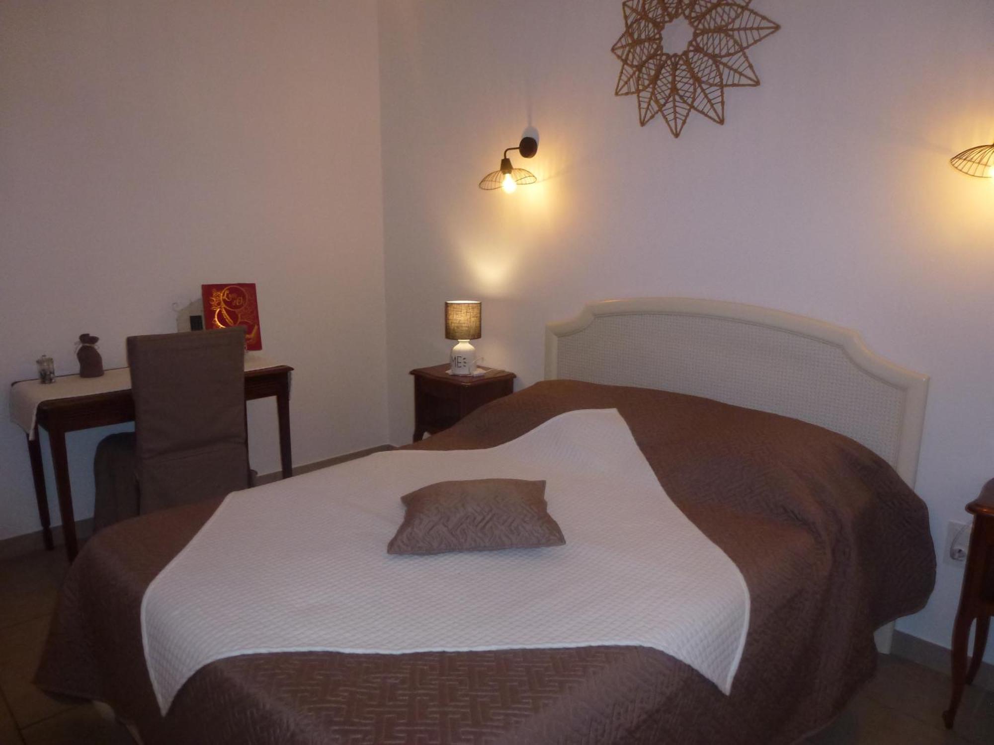 Chambre D'Hotes La Pinede Lambesc Exterior foto