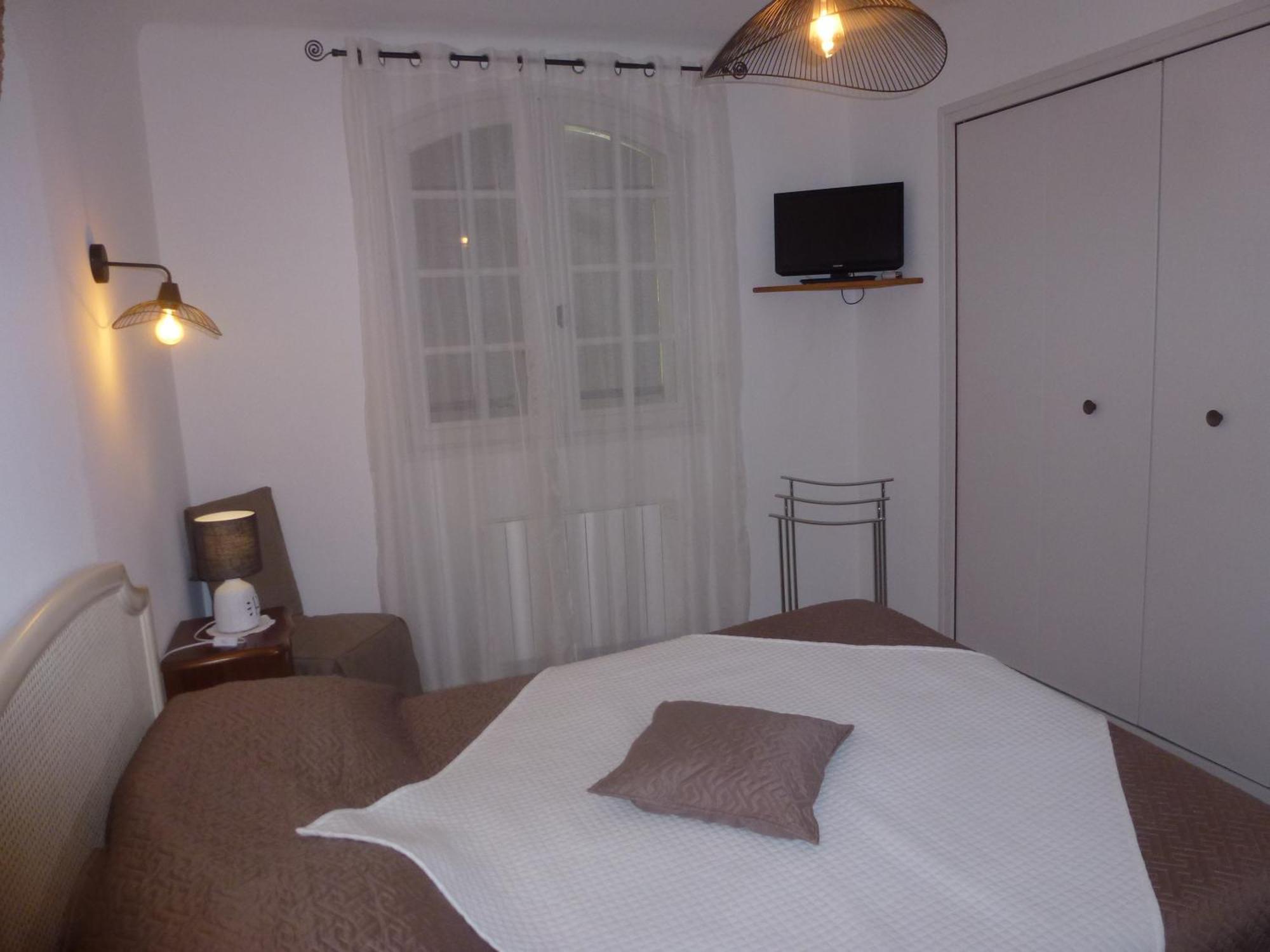 Chambre D'Hotes La Pinede Lambesc Exterior foto