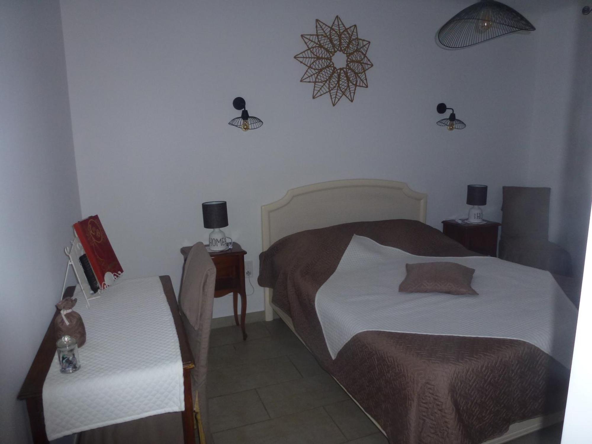Chambre D'Hotes La Pinede Lambesc Exterior foto