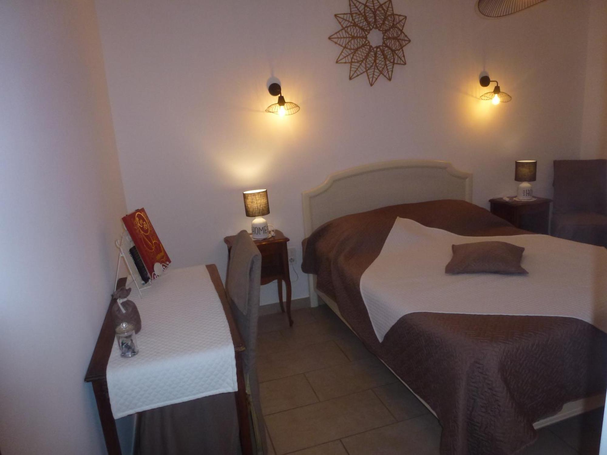 Chambre D'Hotes La Pinede Lambesc Exterior foto