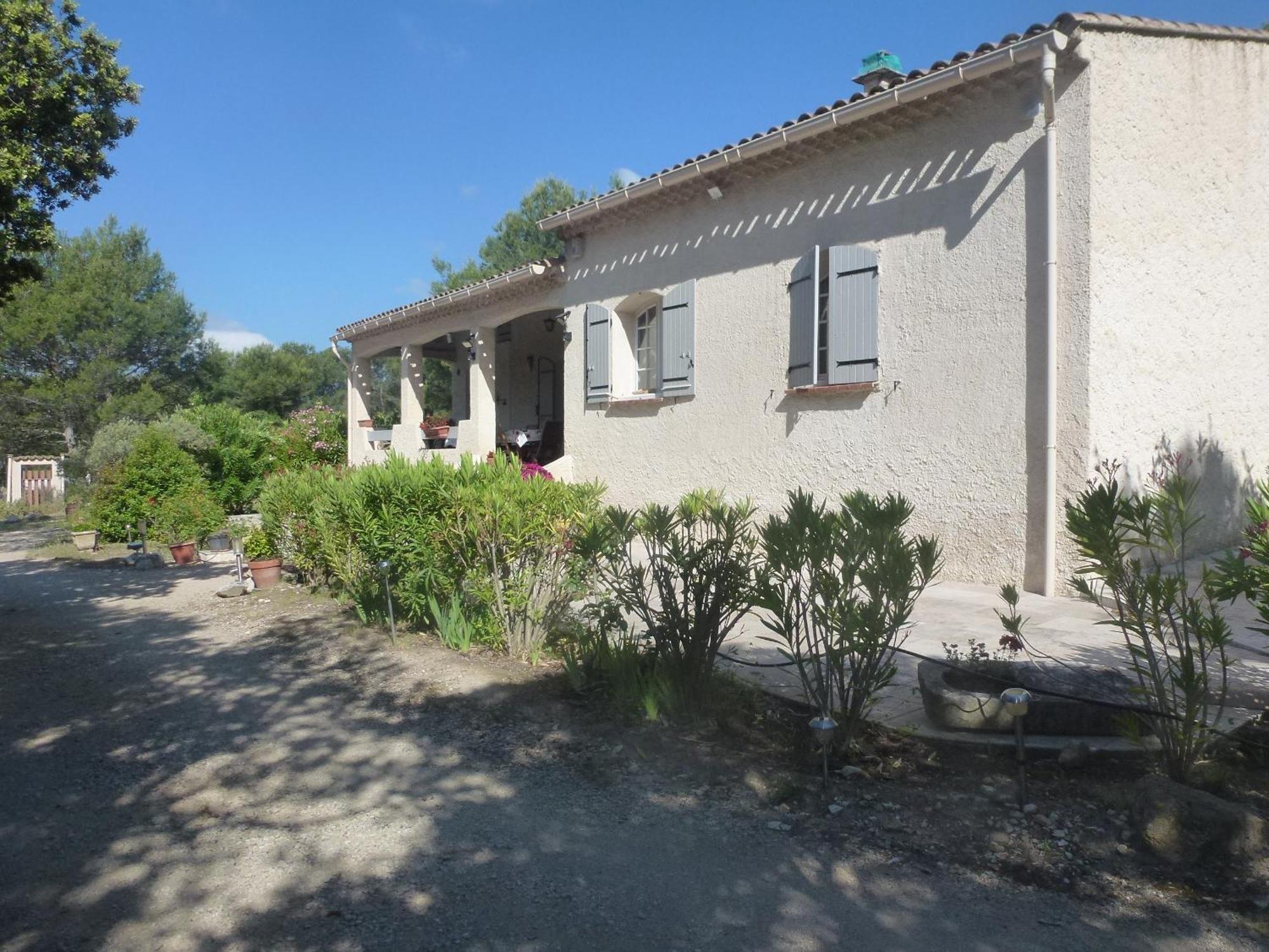 Chambre D'Hotes La Pinede Lambesc Exterior foto